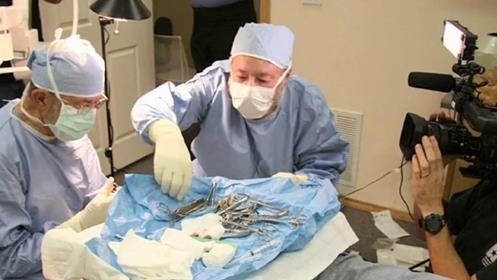 Dr  Roger Leir  Evidência Física de Implantes Alienígenas